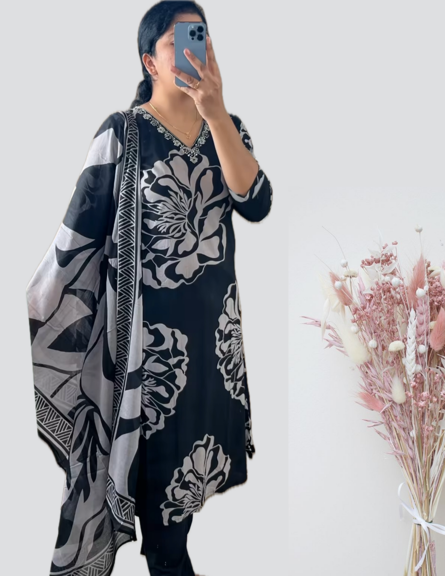 Black abstract handwork suit set