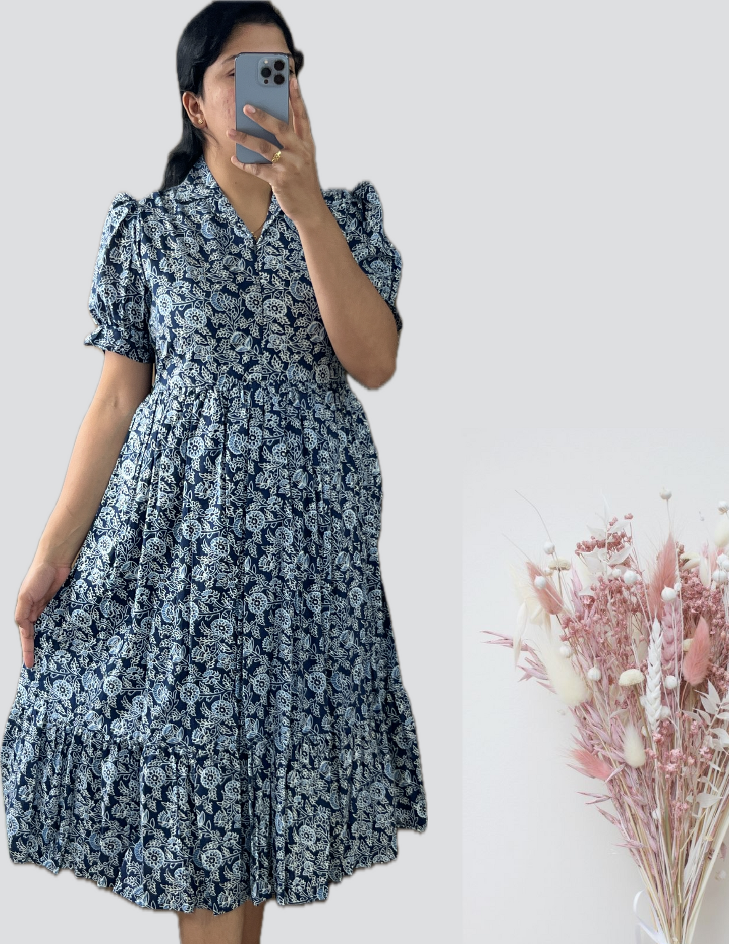 Blue cluster floral feeding maxi