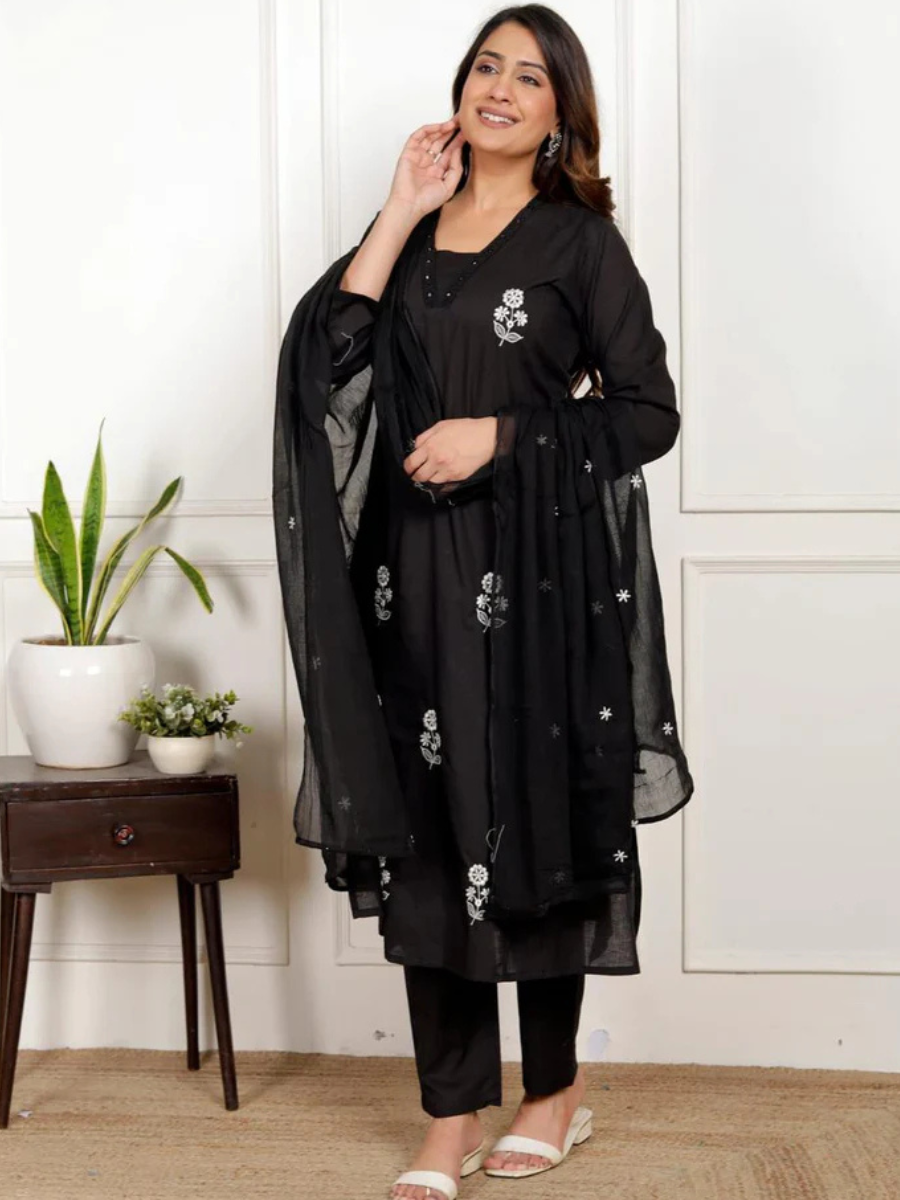 Black butta suit set