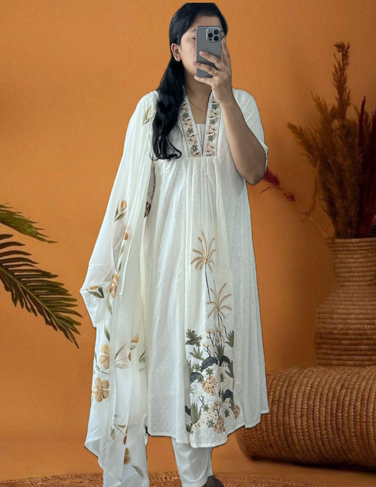 White with animal embroidery suit set