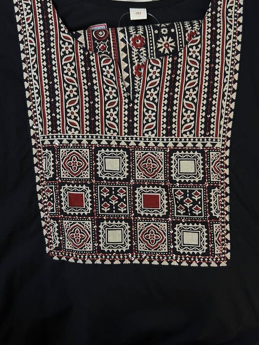 Black Yoke Bandhani suit set