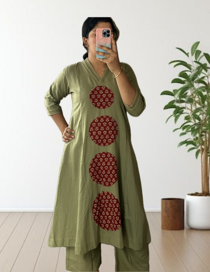 Pista Green applique cord set