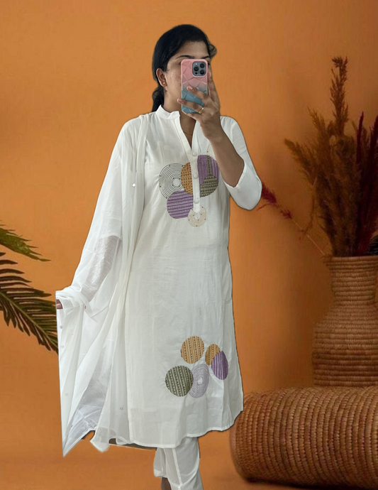 White Circle suit set