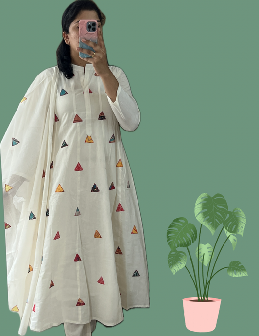 White triangle suit set