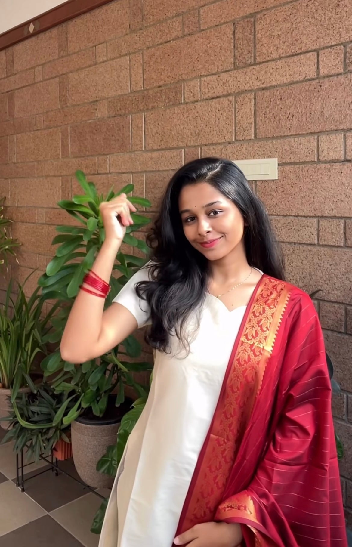 Cream Kurti With Red Striped Dupatta